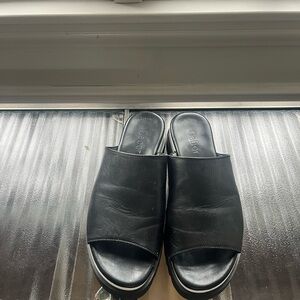 Gabor Black Leather Slide Sandals with White Midsole